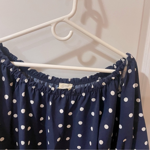 Off the shoulder bubble sleeve top - Picture 6 of 6